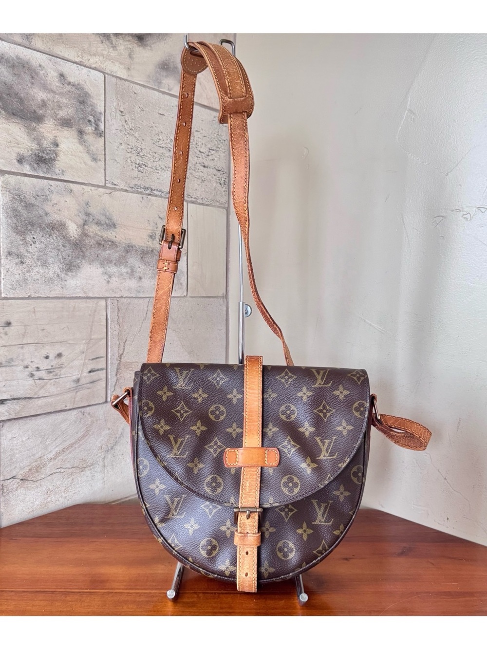 💙SOPHISTICATED💙LOUIS VUITTON CHANTILLY GM SHOULDER BAG